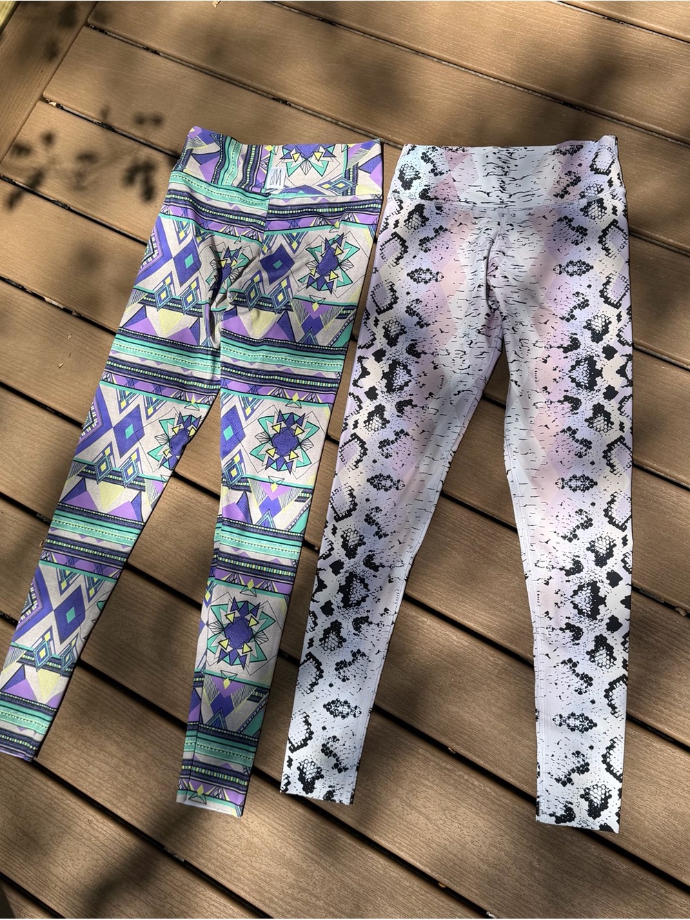 Cool printed leggings Jiva Shop snake pattern lot
